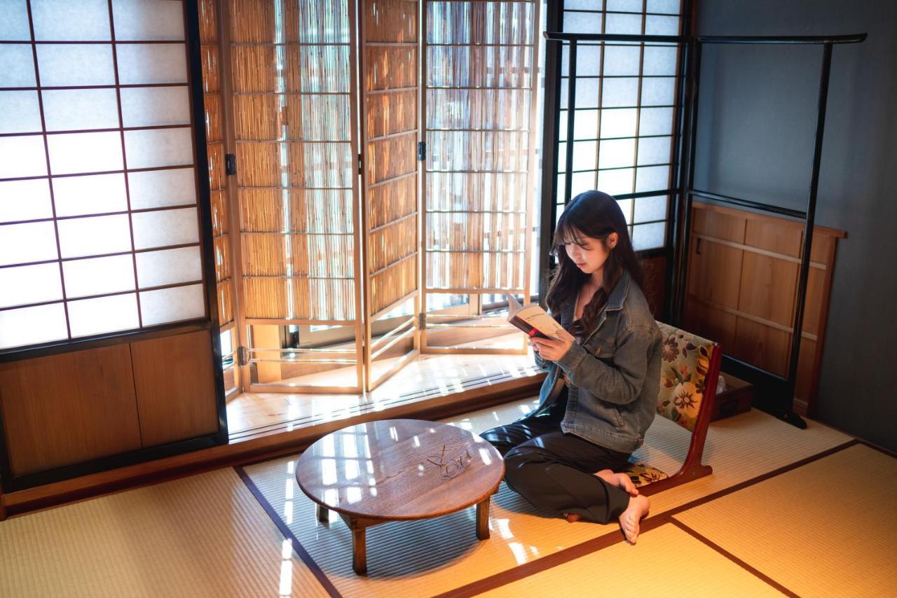 Machiya Guest House Carta Kanazawa Bagian luar foto